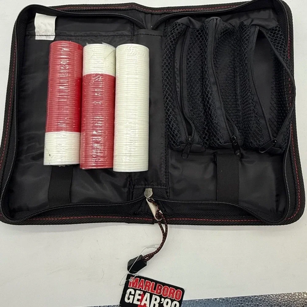 Vtg Marlboro Gear 99 unopened poker chips Zippered Organizer  Case‎ no cards